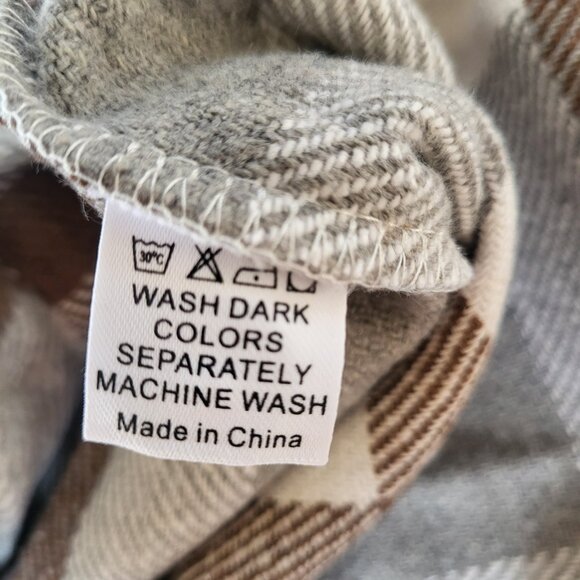 Women’s Flannel Plaid Long Sleeve Shacket – Size L – NWOT - Picture 8 of 8